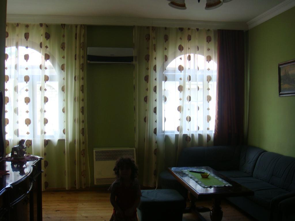 Guest House Quiet Home Batumi Zewnętrze zdjęcie